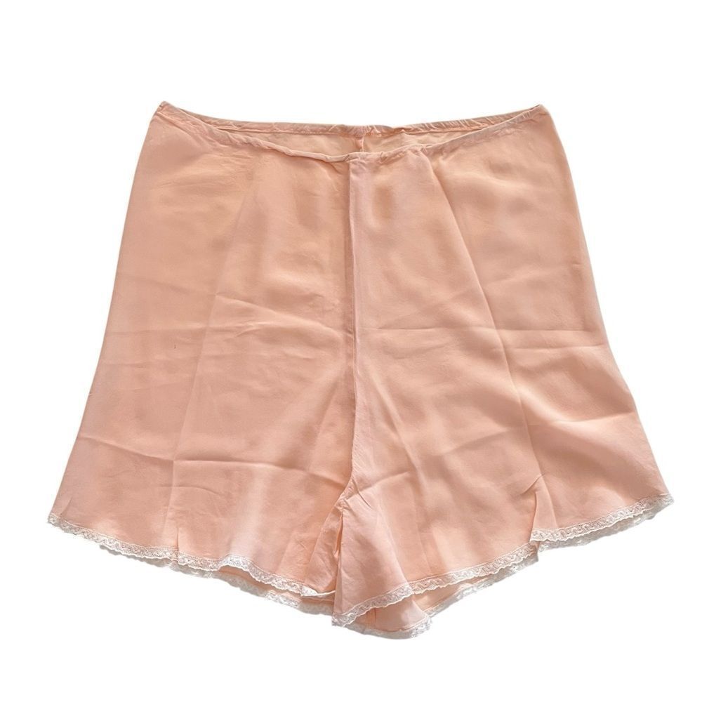 Vintage 1930’s/40’s Light Peach Lingerie Tap Pants